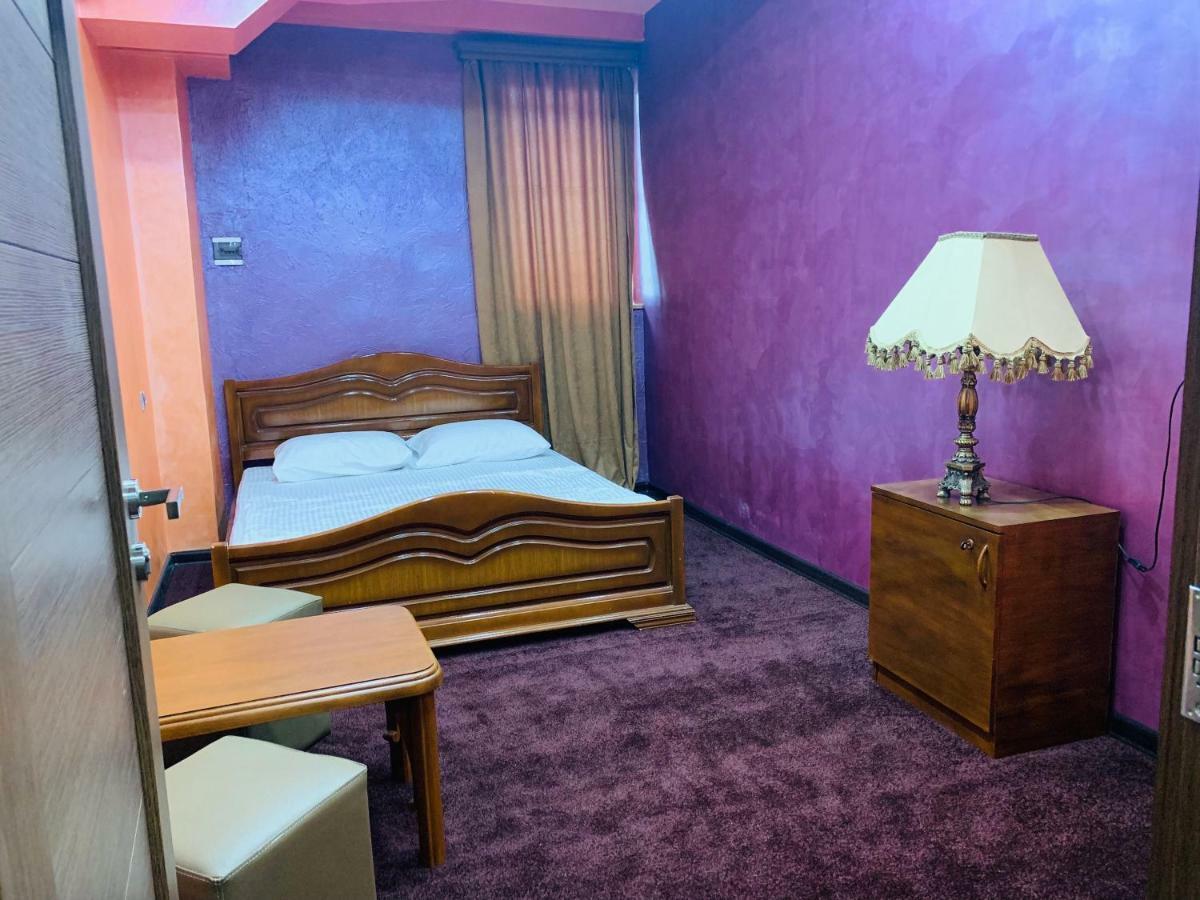 Hotel N1 Yerevan Ngoại thất bức ảnh