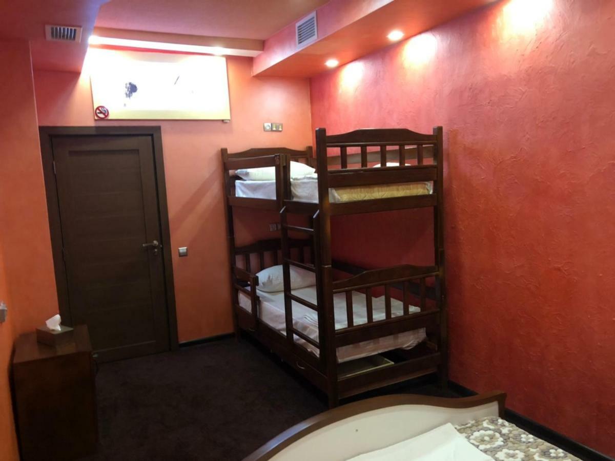 Hotel N1 Yerevan Ngoại thất bức ảnh